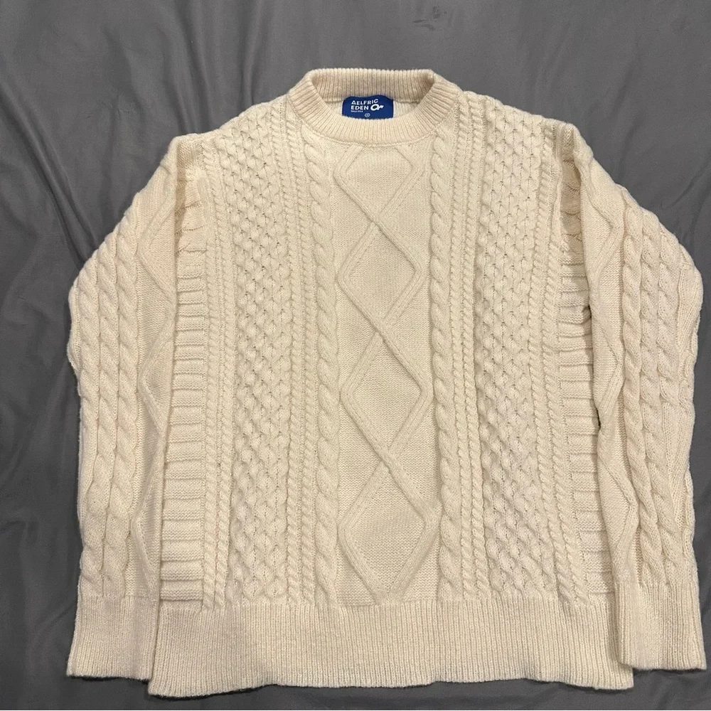 Aelfric Eden Cream Cable-Knit Sweater –‎ Size M